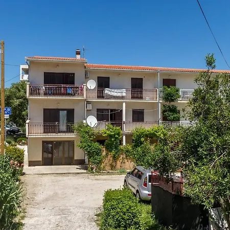 Jurica - 300 M From Sea Apartment *