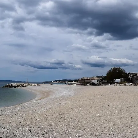Jurica - 300 M From Sea Apartment